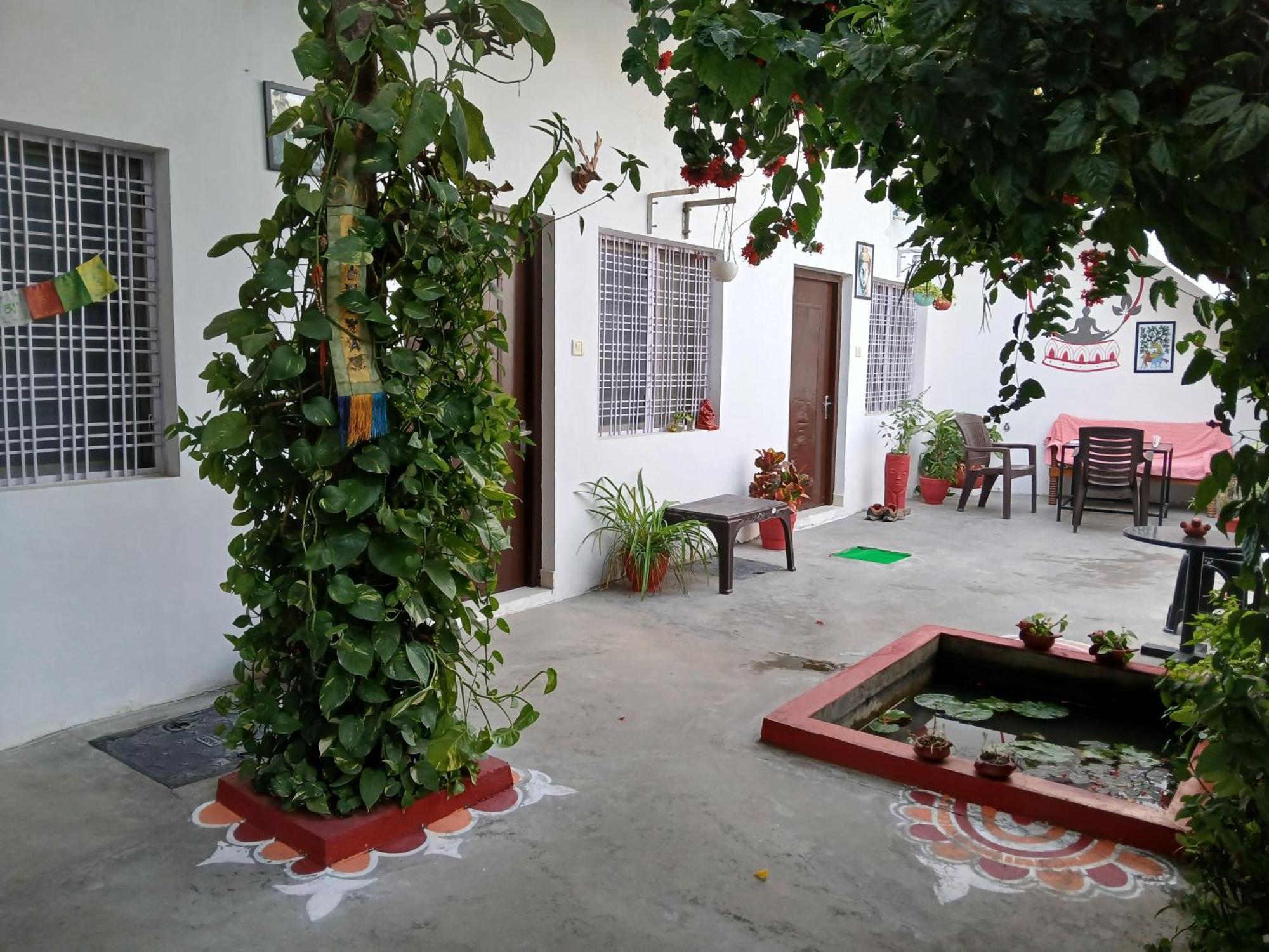 The Highvill Home Stay Khajurāho Extérieur photo